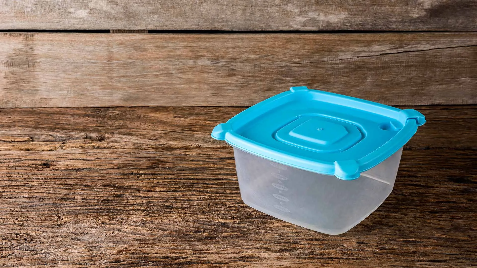 Egresado Tec reinventó Tupperware, hará que los lleves contigo siempre
