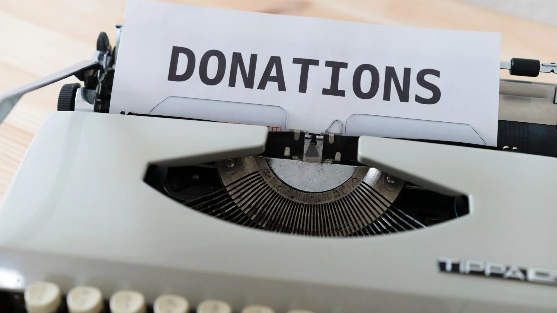 Tec campus Morelia realizó una donación de mobiliario a la institución IMUJERIS