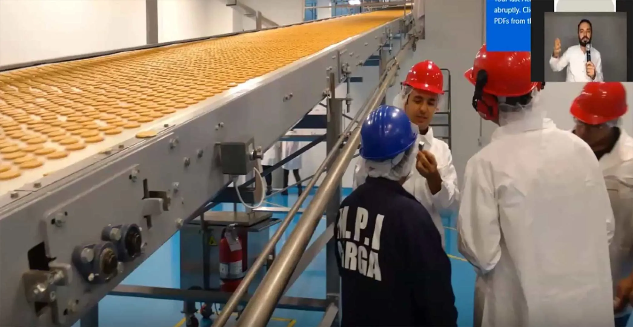 Emprendedores de Clevot muestran su innovación en materia de limpieza industrial de bandas transportadoras.