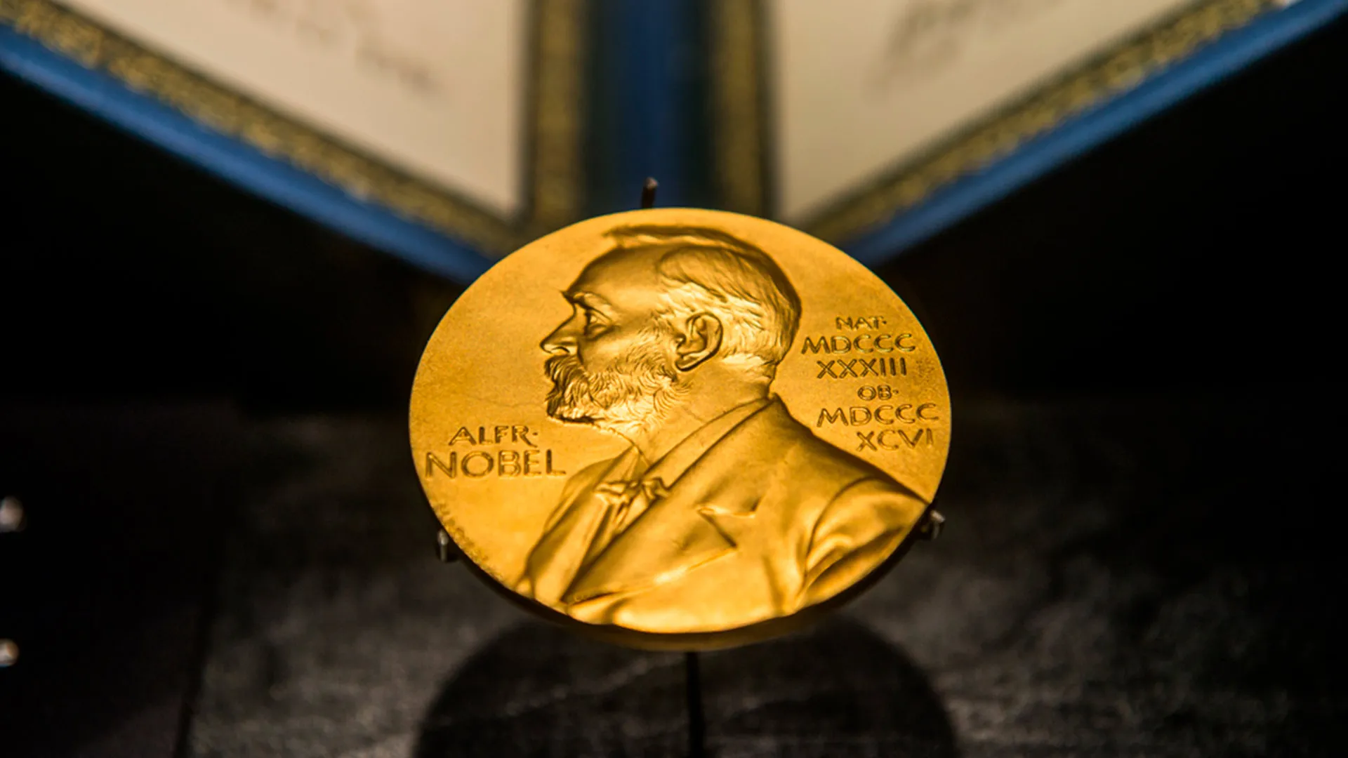 Aprendió del Nobel de Economía 2020, ahora inspira vidas en el Tec