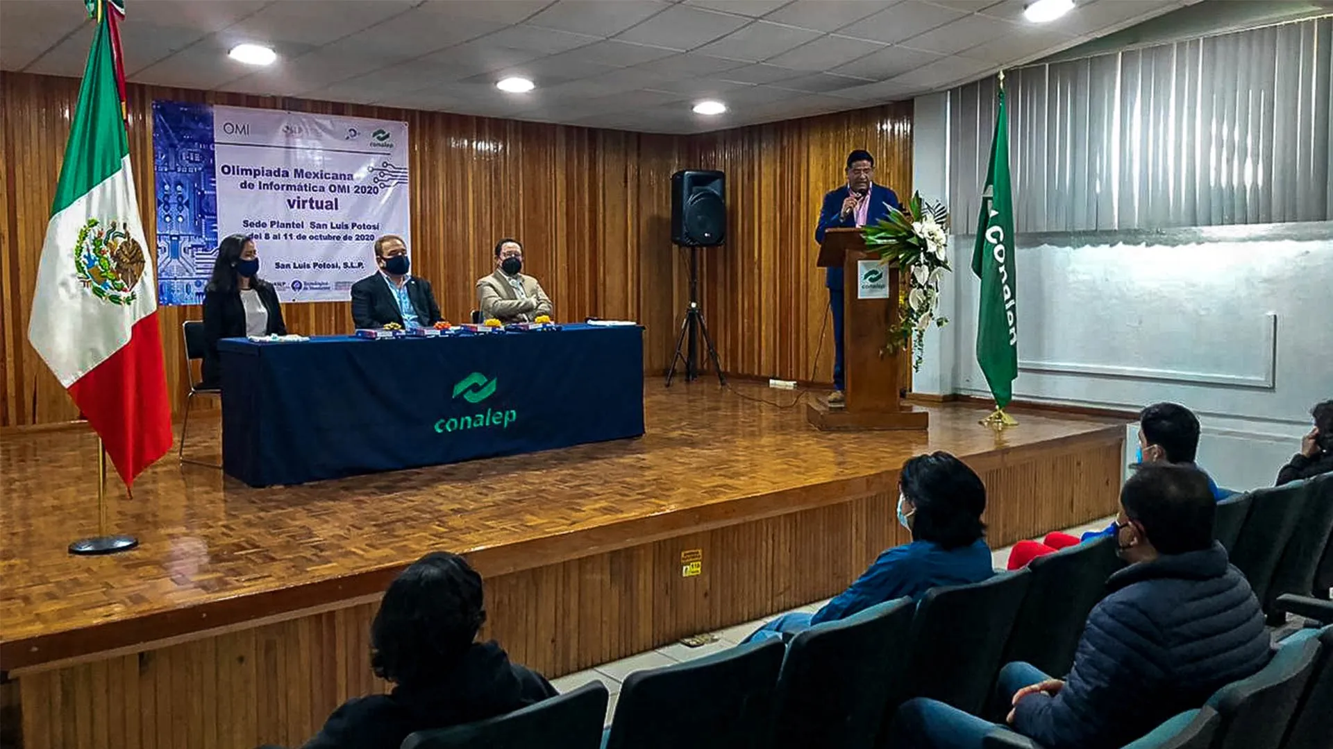 Delegación potosina durante la ceremonia de la OMI