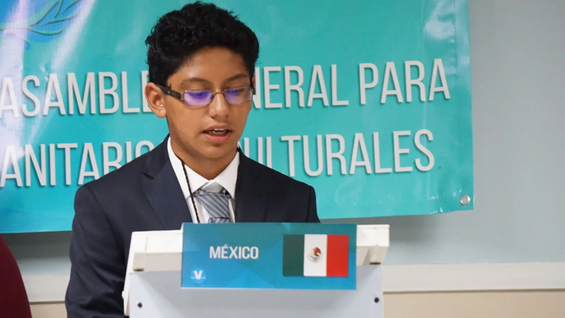 La PrepaTec cambió su vida; Osmar y sus facetas