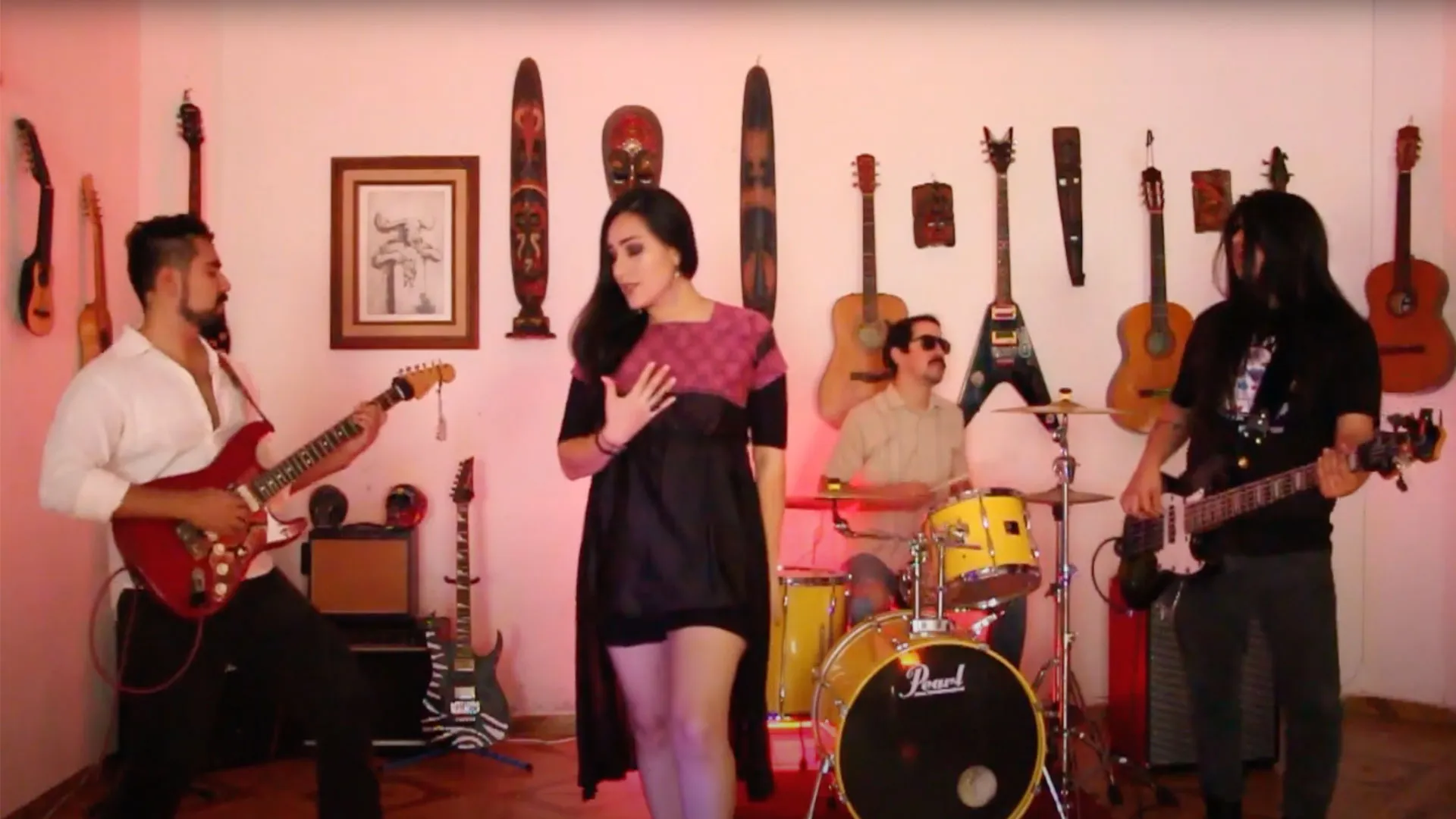 Egresado del Tec en Chiapas participa en el cover musical 'La Lorrona'