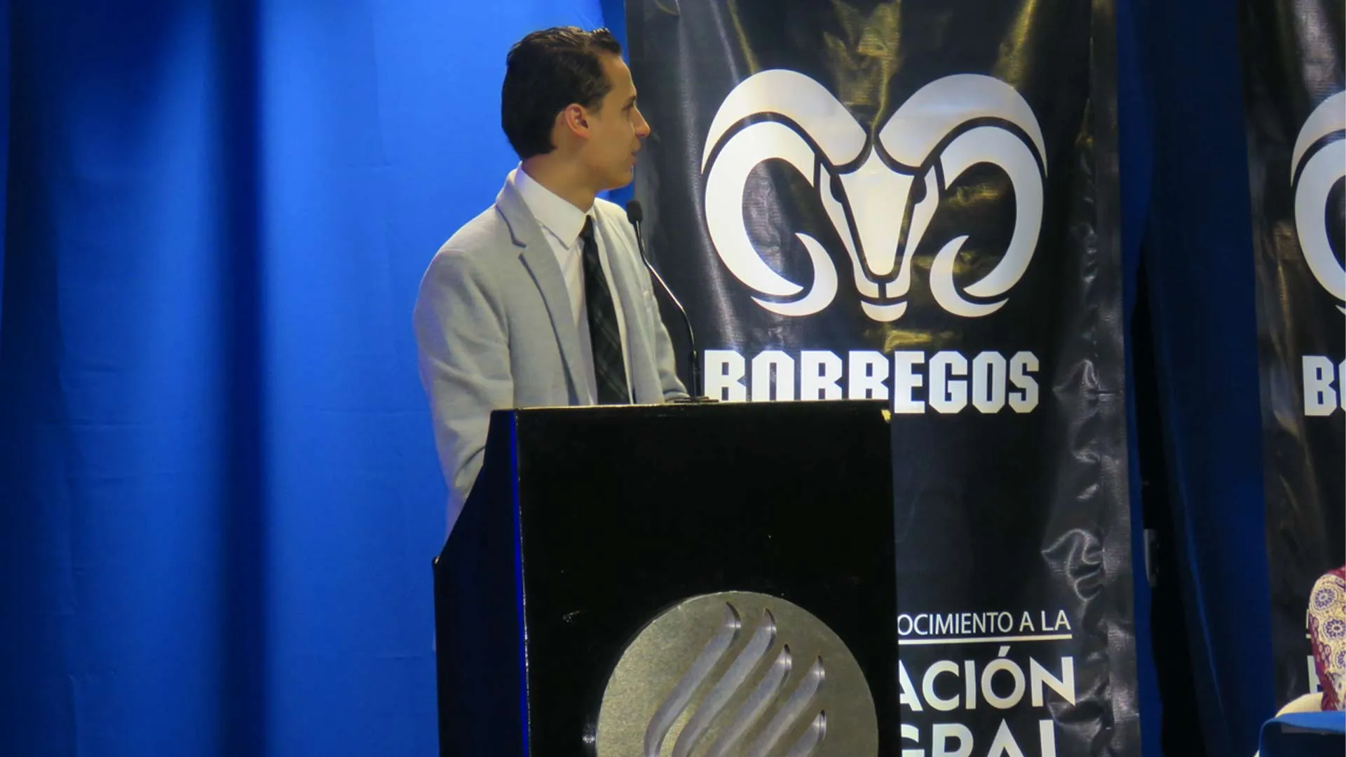 Entrega de diplomas del borrego de oro. 