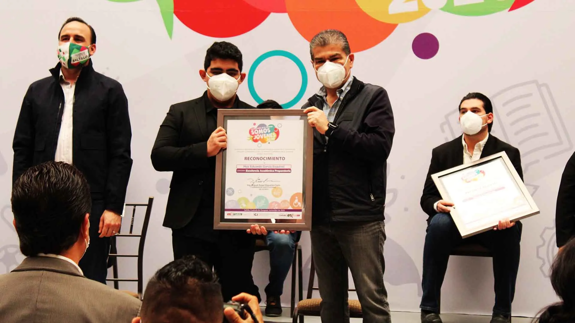 Max Eduardo García, premio de la juventud Coahuila 