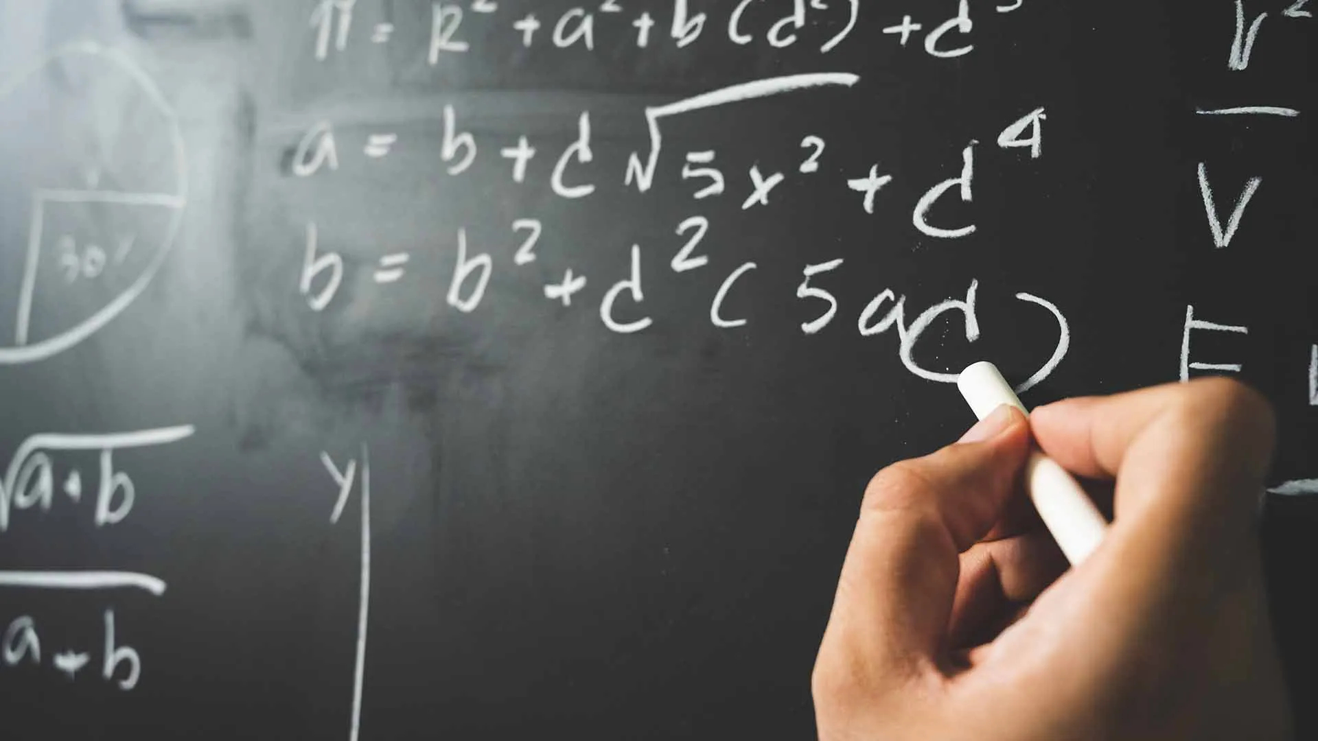 Alumna de PrepaTec gana plata en Olimpiada Mexicana de Matemáticas