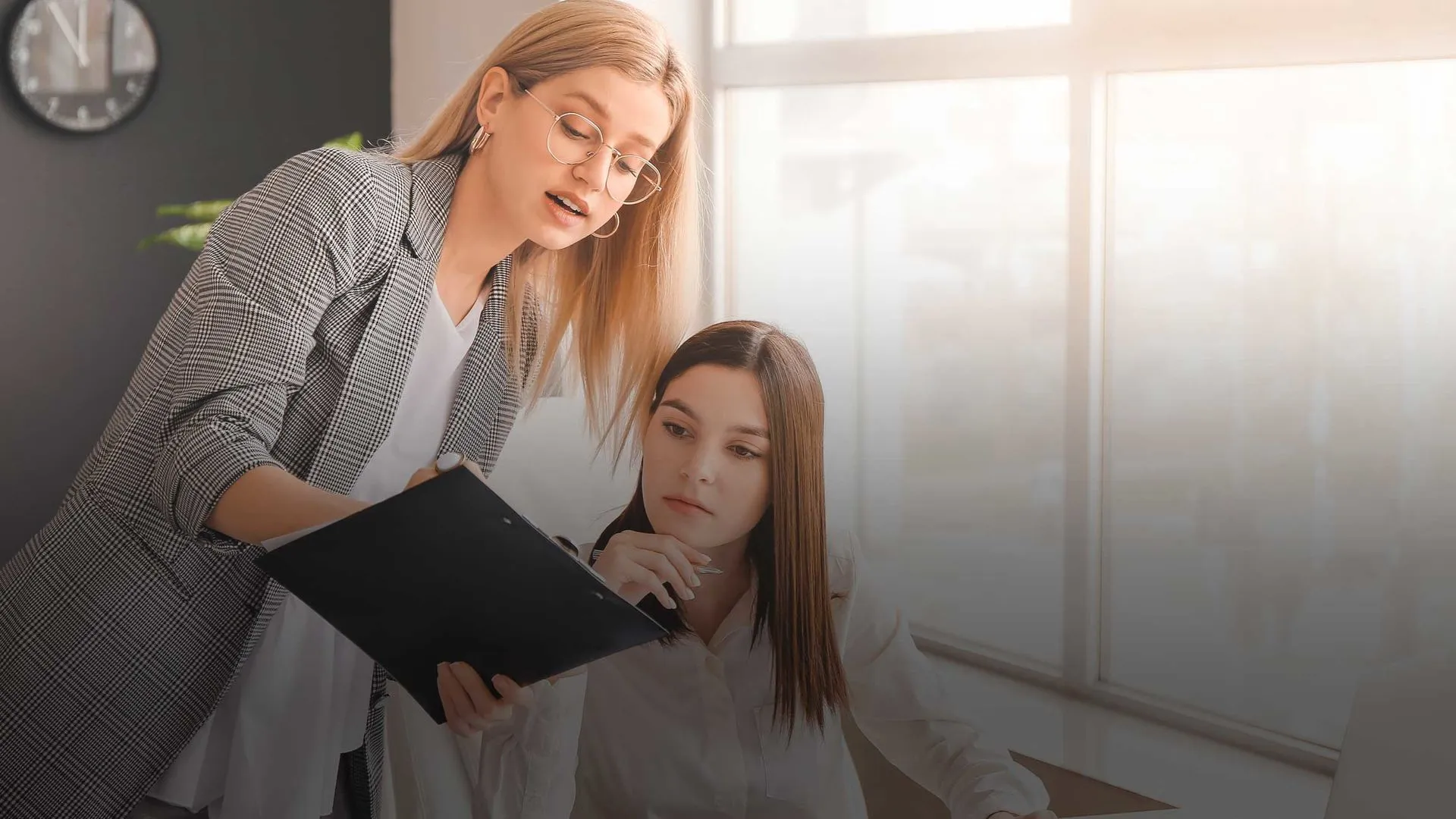 Define perfiles de las mujeres en ecosistemas de emprendimiento