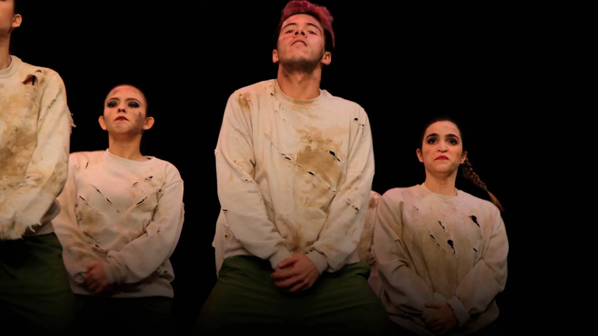 Da ‘mejores pasos’ con liderazgo del escenario y se gradúa con éxito