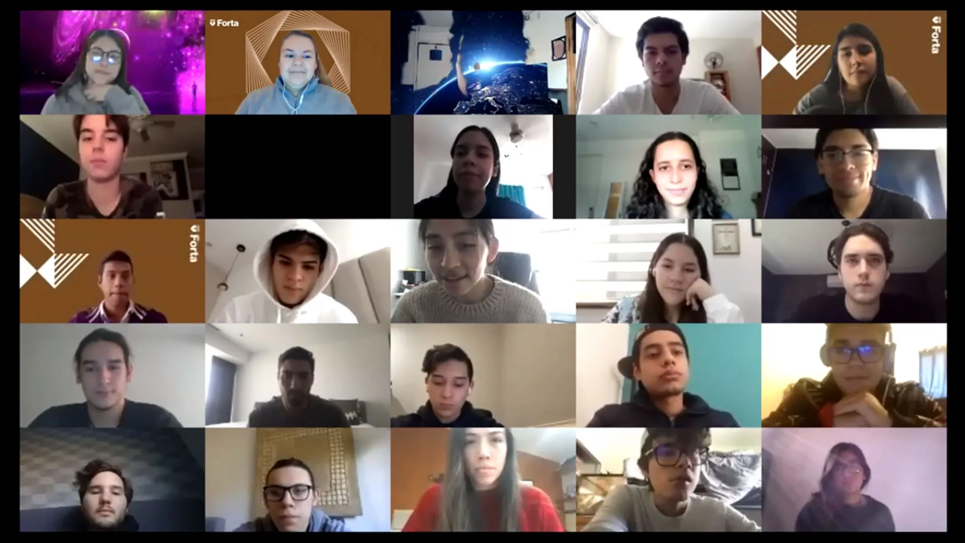 Participantes del reto "Escape Room".