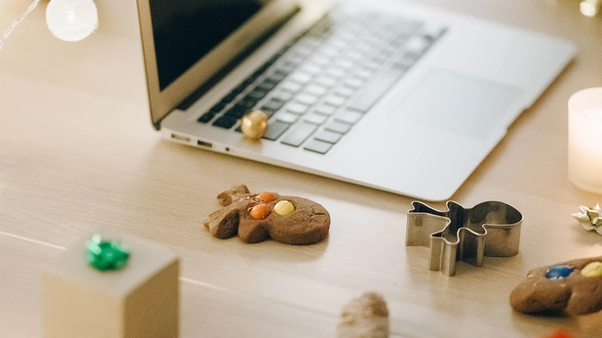 ¿Cómo organizar con éxito y disfrutar una posada virtual?