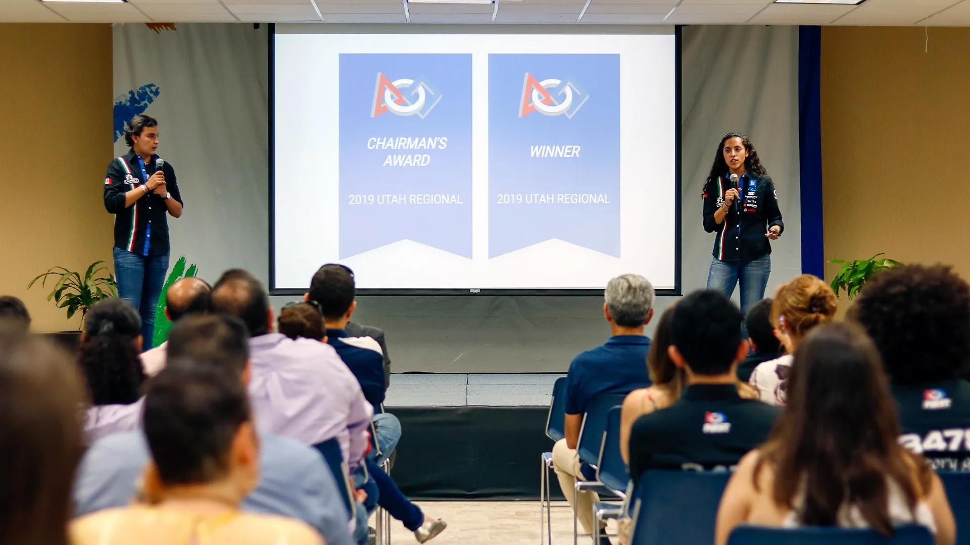 Capitanes del equipo Lambot 3478 en la ceremonia de final de temporada 