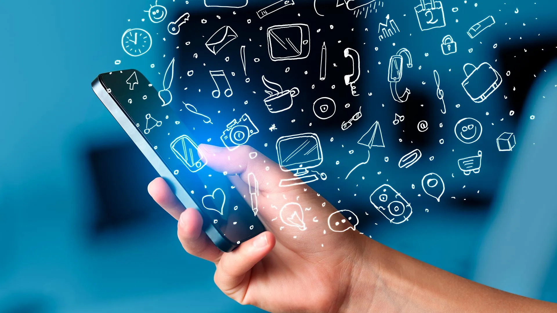 Plantean nuevas estrategias de comunicación a artistas internacionales en concentración de redes sociales