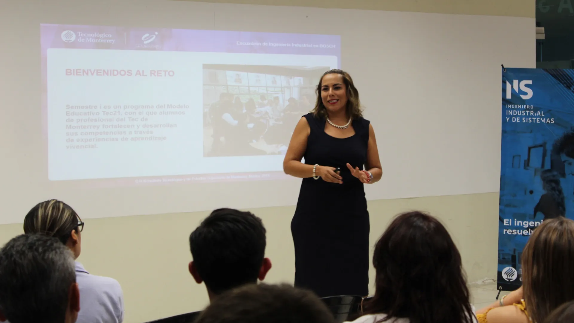 Presentación de Semestre i de alumnos de Ingeniería Industrial y de Sistemas.