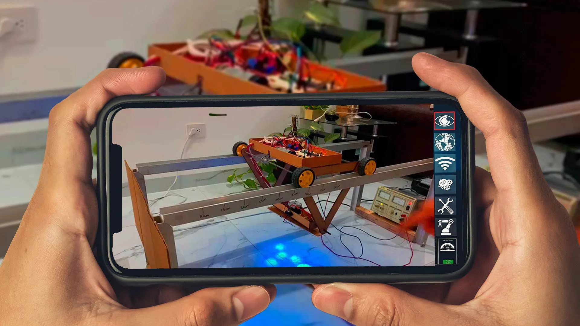 Ante pandemia, estudiantes crean prototipo robot sanitizante