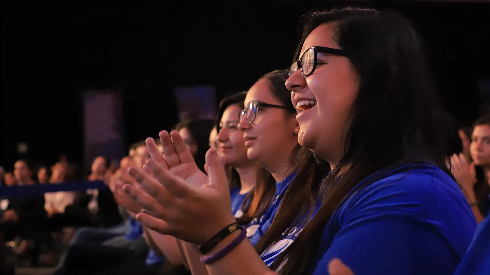 Van egresados Tec por beca de carrera para jóvenes talento