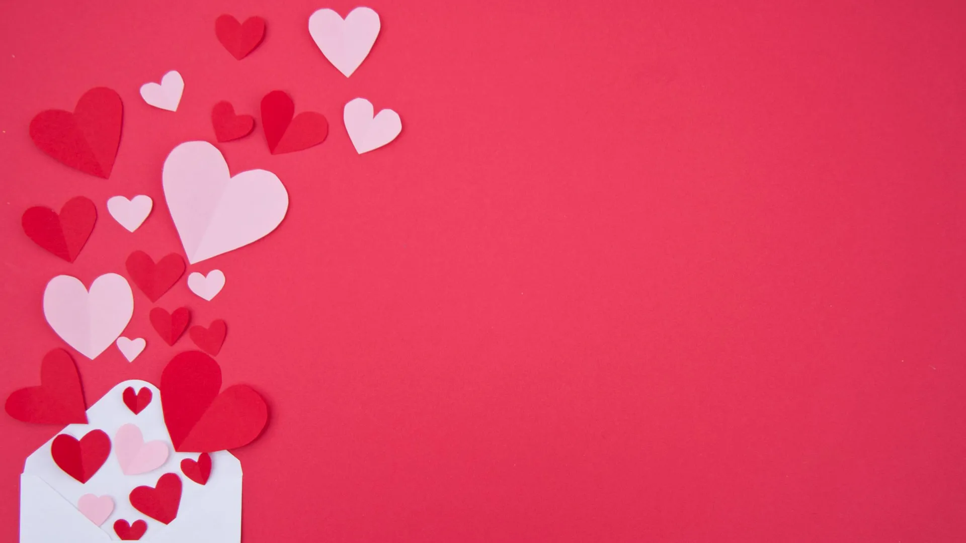 corazones y carta de San Valentín