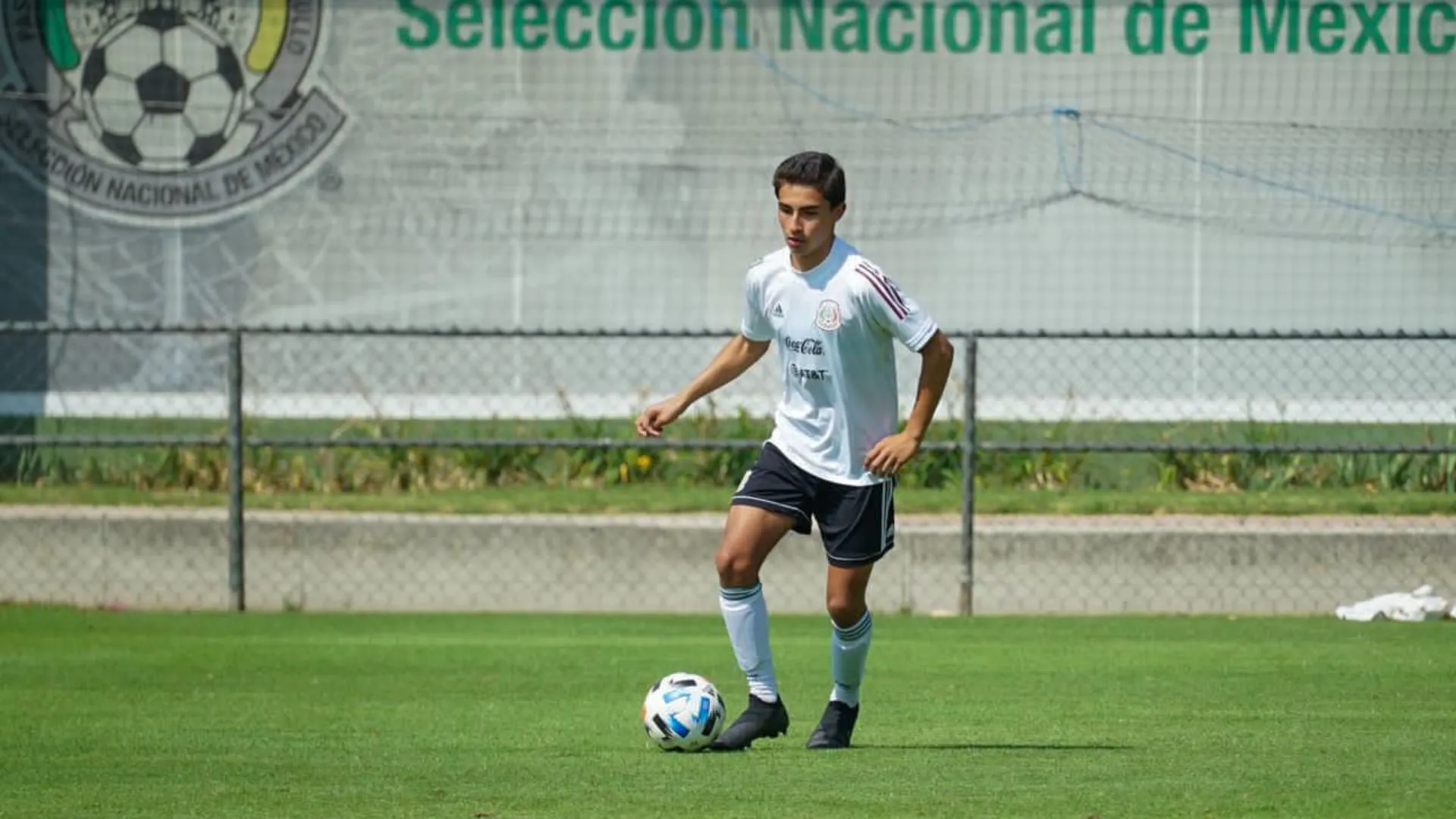 yaro-martínez-alumno-de-secutec-seleccionado-nacional-para-la-sub-15-borreguitos-futbol-soccer-mineros-de-zacatecas