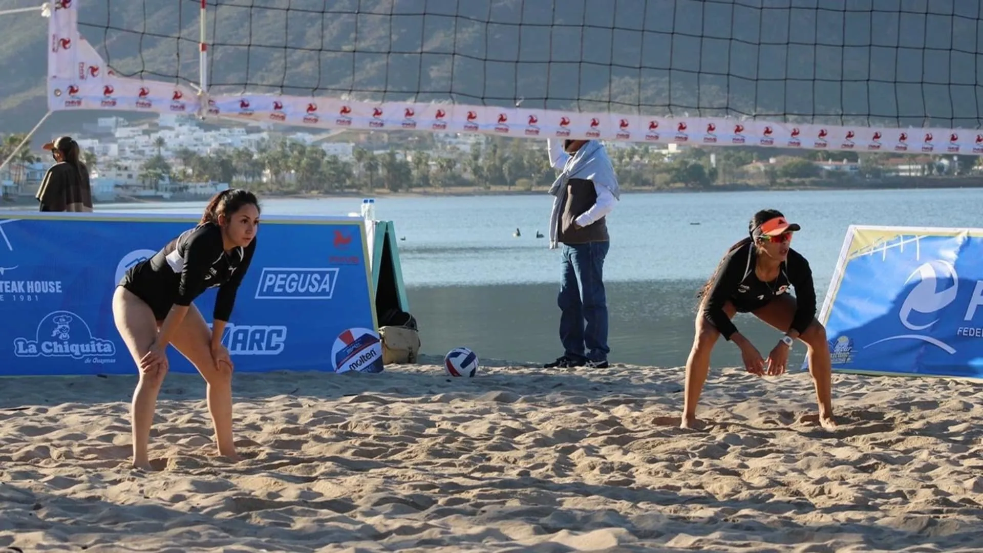 Danna Cortés y Polett Cruz buscan un lugar en Tokio.