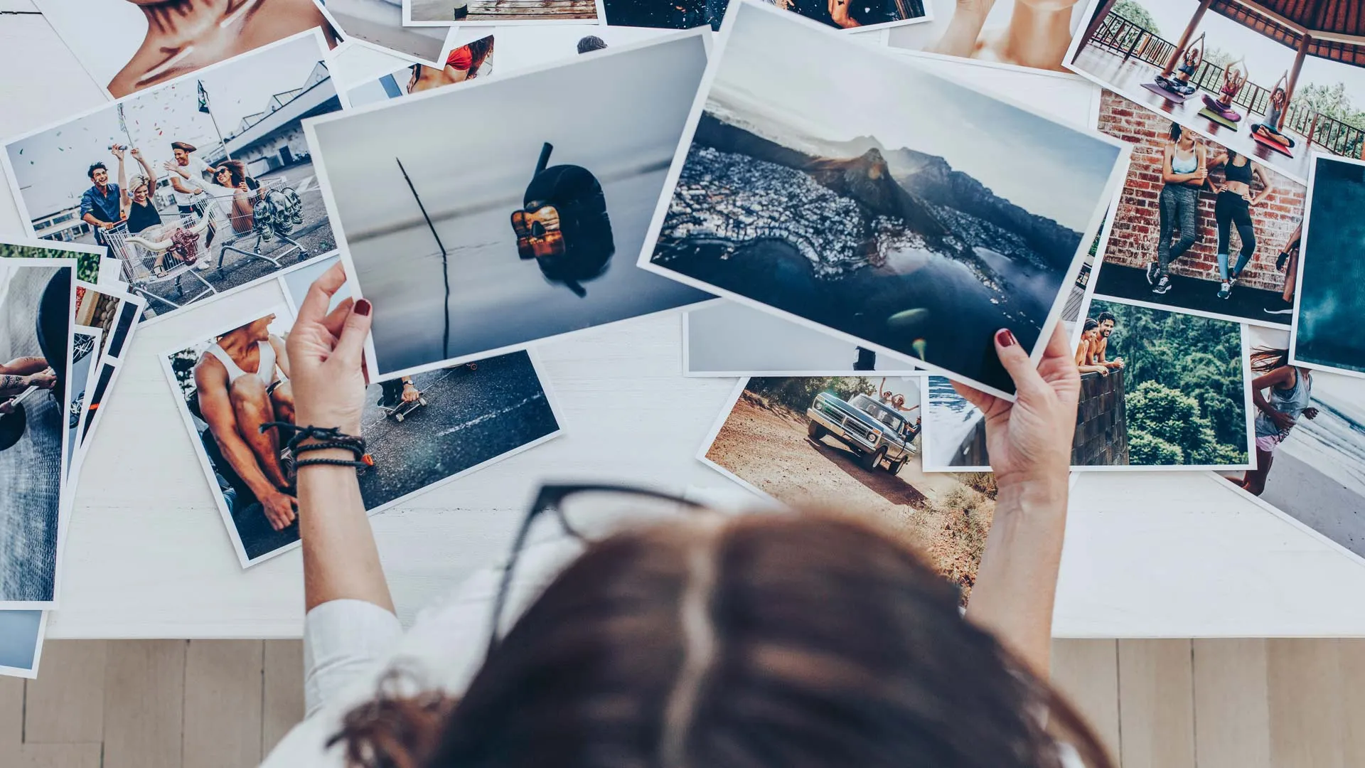 El fotógrafo documental, Mauricio Ramos, compartió consejos a estudiantes del Tec que siguieron su charla.
