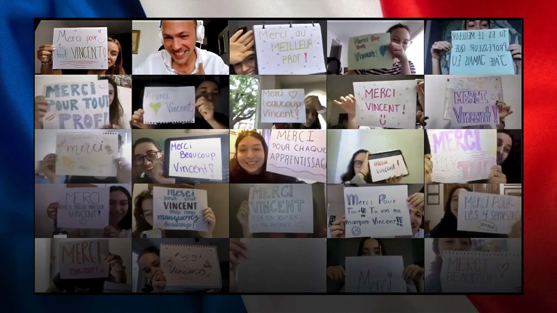 ‘Merci Vincent’: agradecen alumnos de PrepaTec a maestro de francés