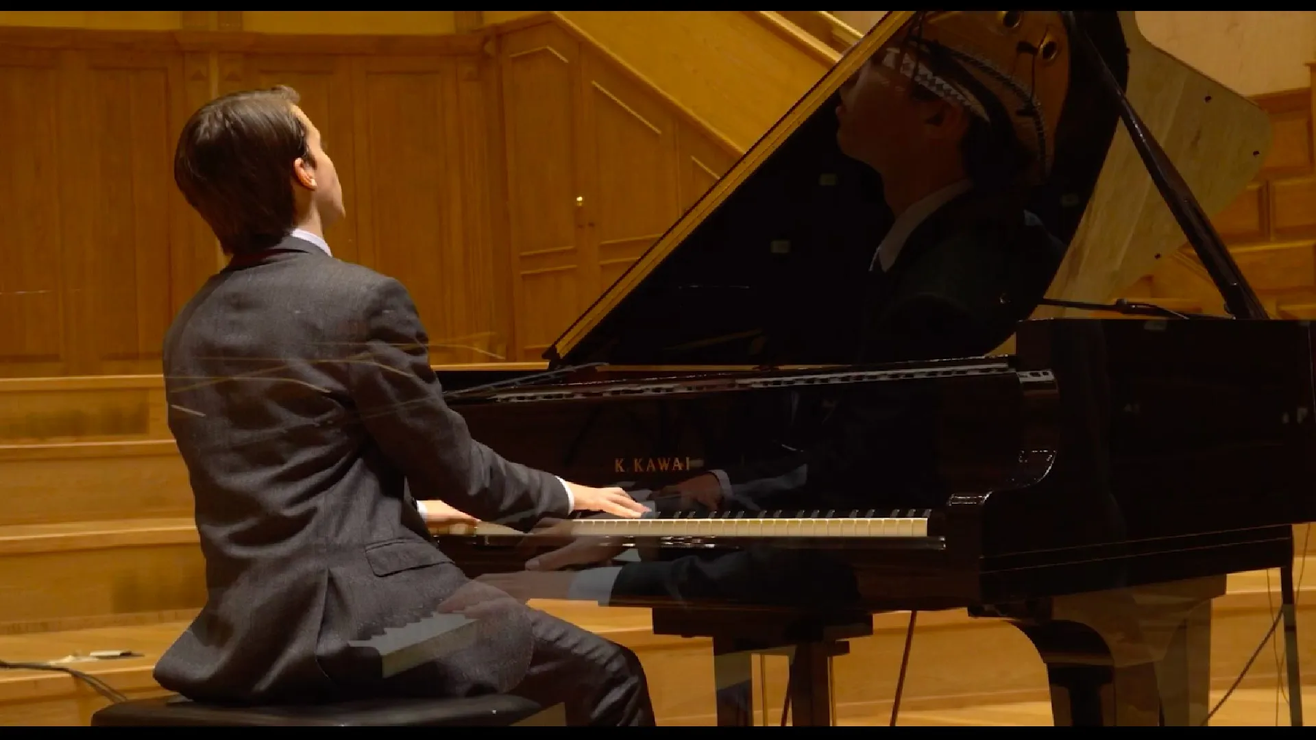 Pianista irapuatense Darío de Luna durante Tec Talent