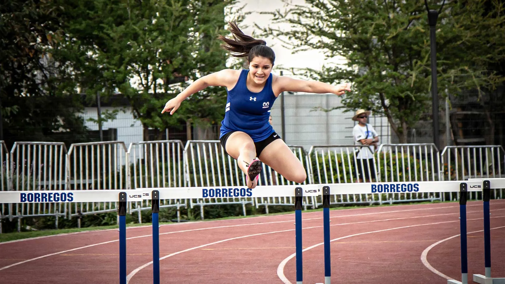 El Tec ofrece becas deportivas a jóvenes destacados en disciplinas como futbol, atle