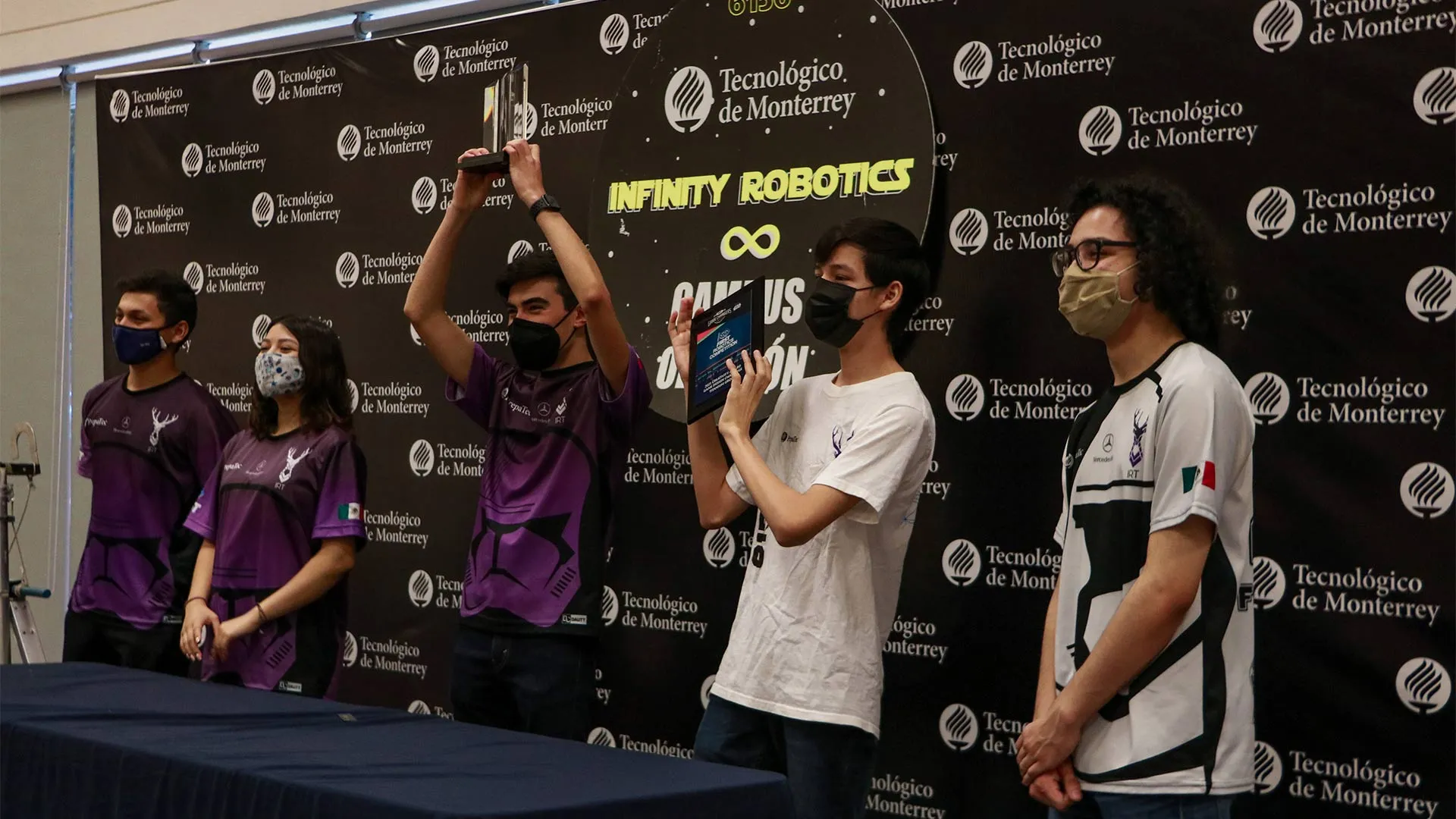 PrepaTec Obregón gana el creativy award en game design challenge de FIRST Robotics Competition