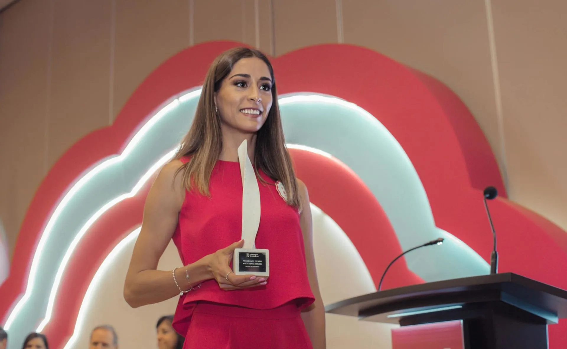 Paola Moran destaca en lista de Forbes sobre mujeres influyentes en México