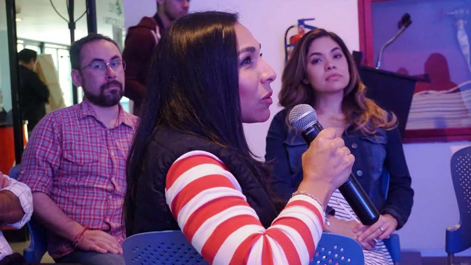 Presentación de maestra Yolanda Burgos