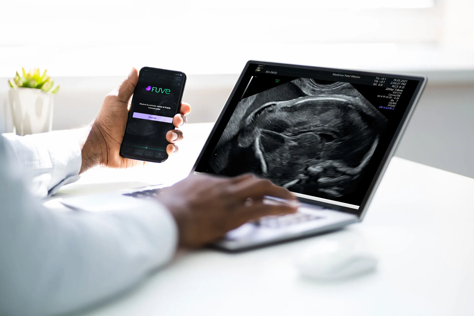 En la imagen de portada aparece la app FUVE 