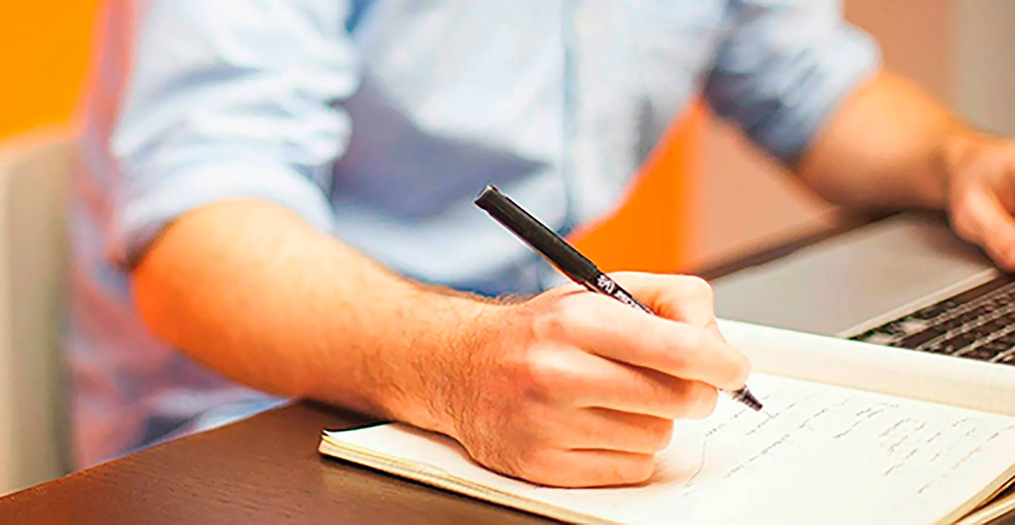 Emprendimiento Emerald Solutions busca potenciar pymes.