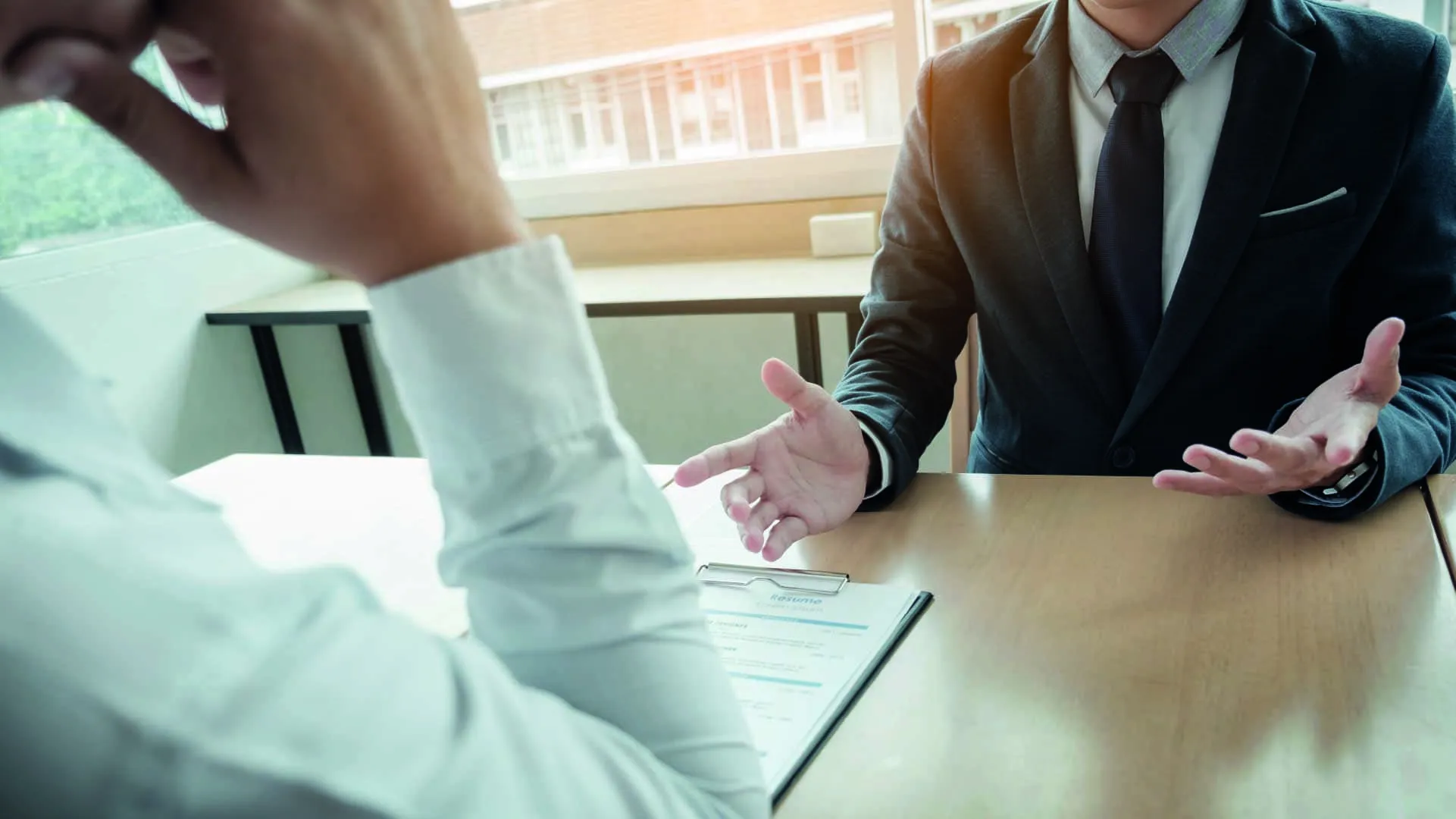 Como responder a preguntas comunes en entrevistas laborales