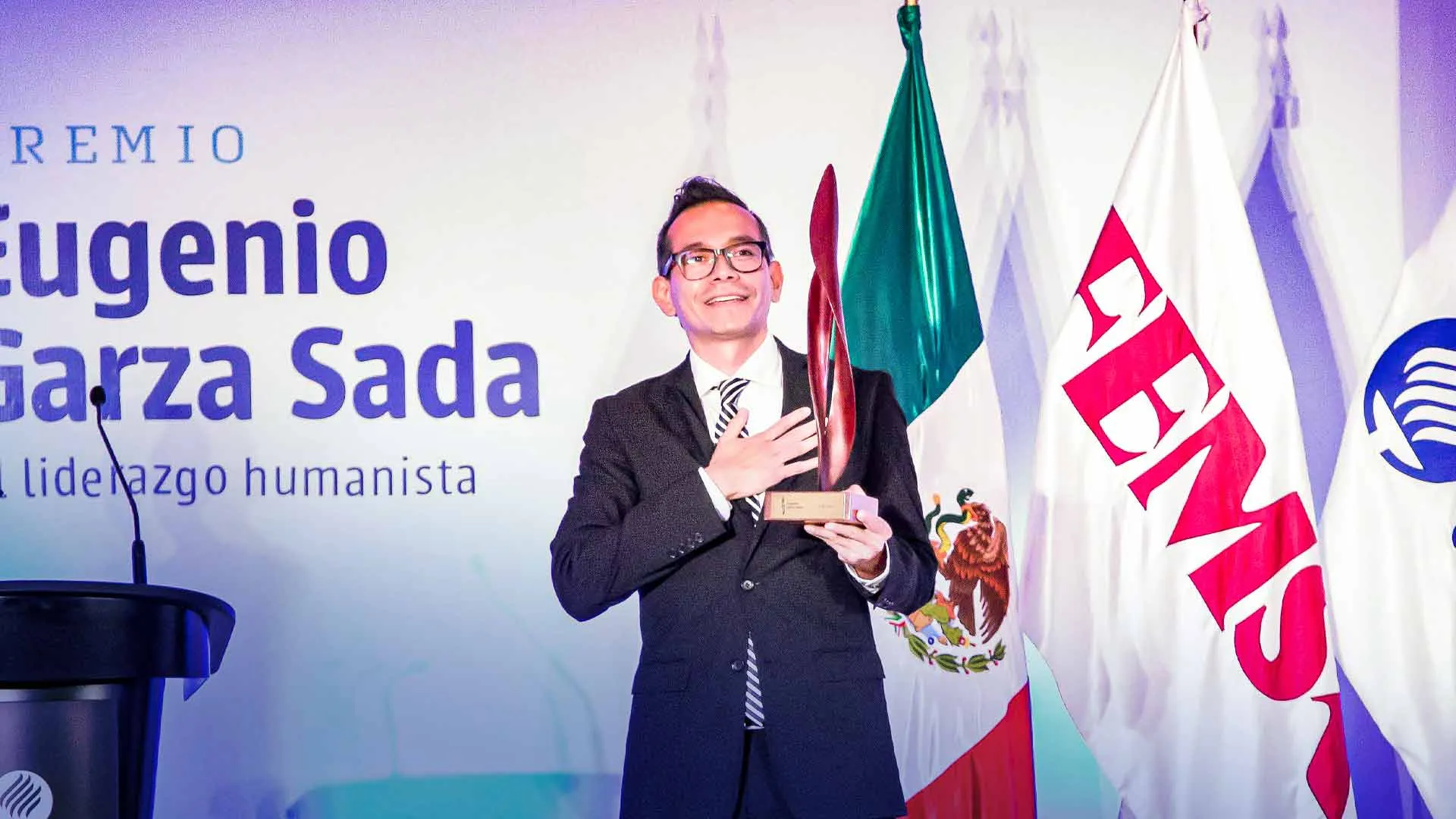 Entrega del Premio Eugenio Garza Sada 2021 por parte de FEMSA y el Tec de Monterrey.