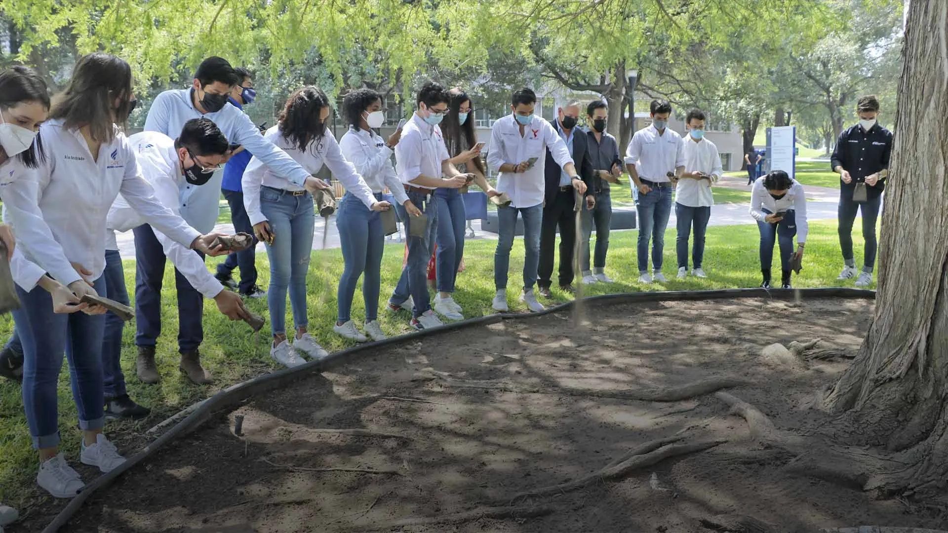 Ceremonia Árbol de la Fraternidad campus Monterrey