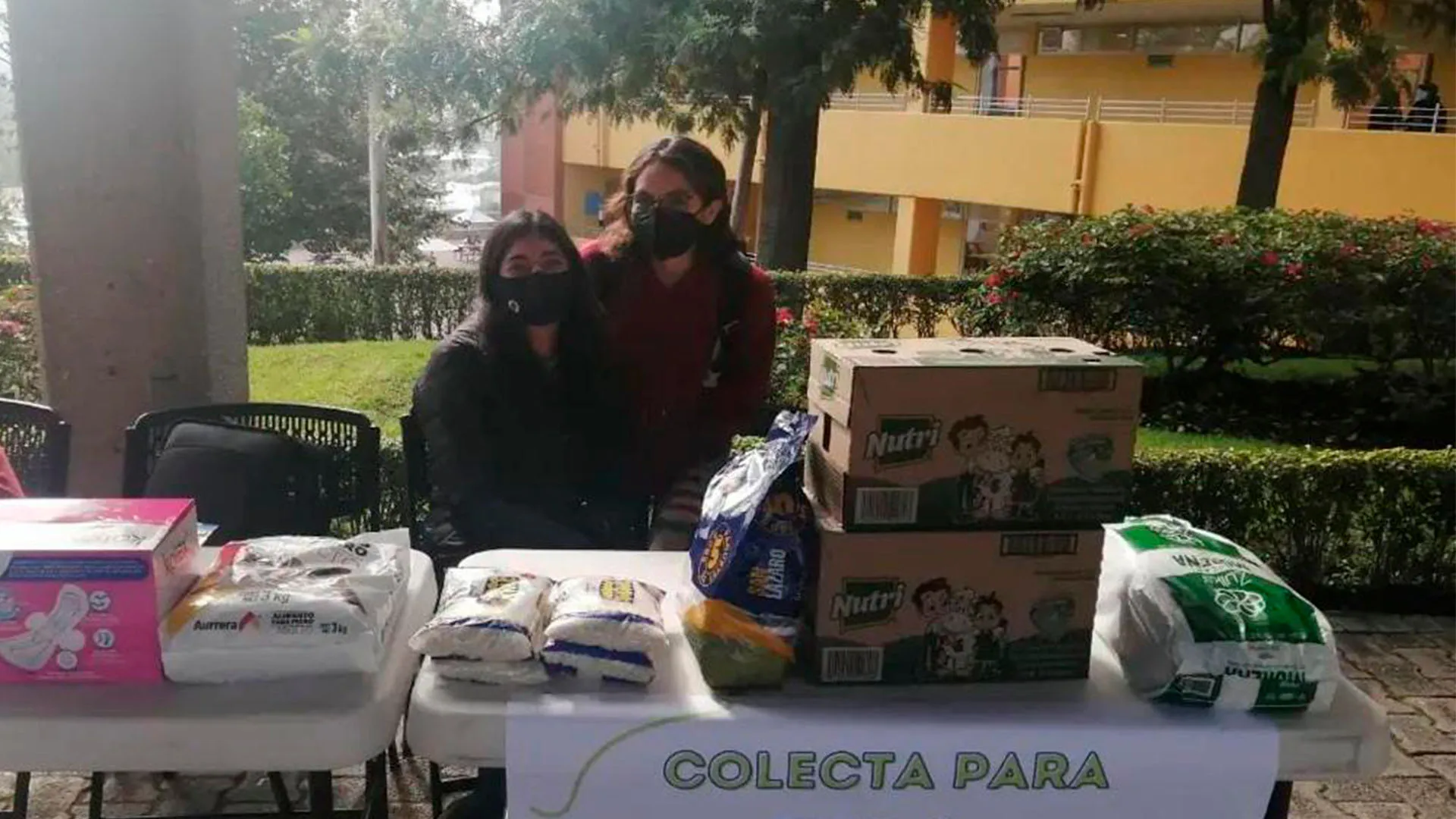 Colecta para damnificados, cerro Chiquihuite, Tec CEM