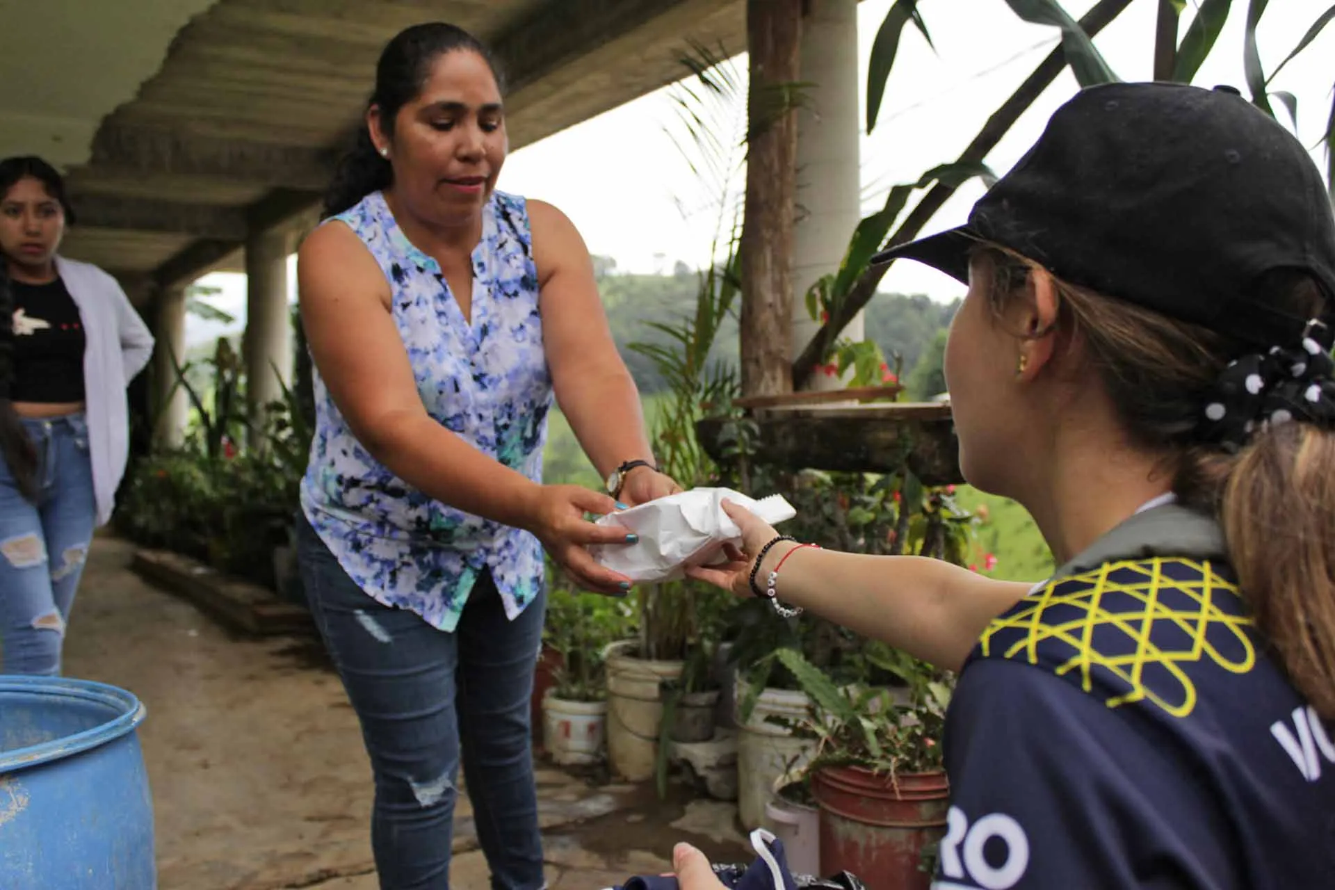 Grupos estudiantiles del Tec Campus Querétaro se unen para recaudar fondos y llevar productos de higiene femenina a las comunidades del estado.
