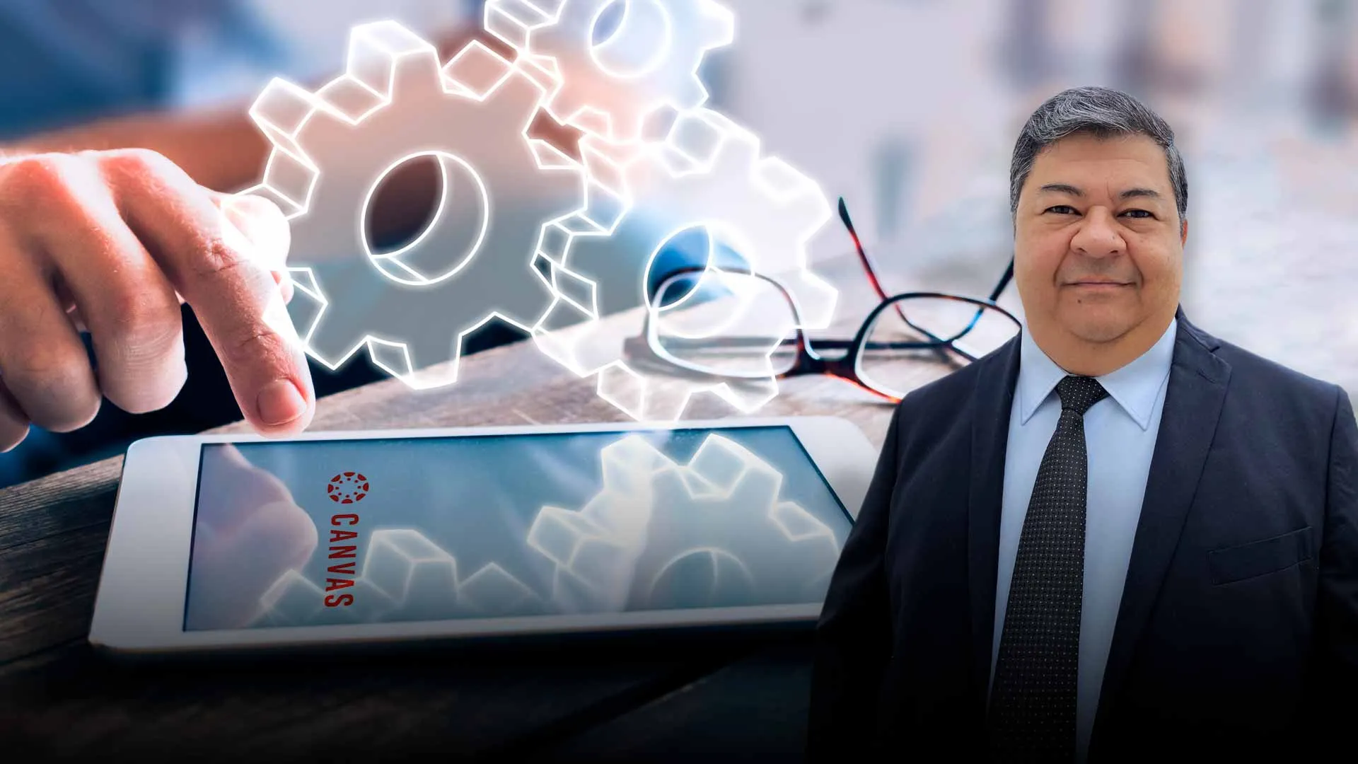 Eduardo Cárdenas profesor del campus Monterrey ganador del premio Canvas 2021