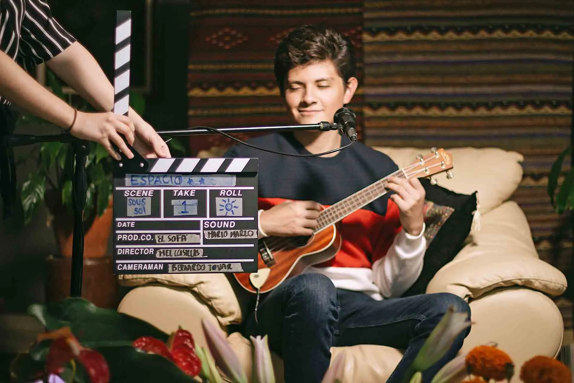 EXATEC crean hogar de música independiente en busca de proveer un espacio para artistas emergentes mediante sesiones grabadas y personalizadas acorde a su esencia. 