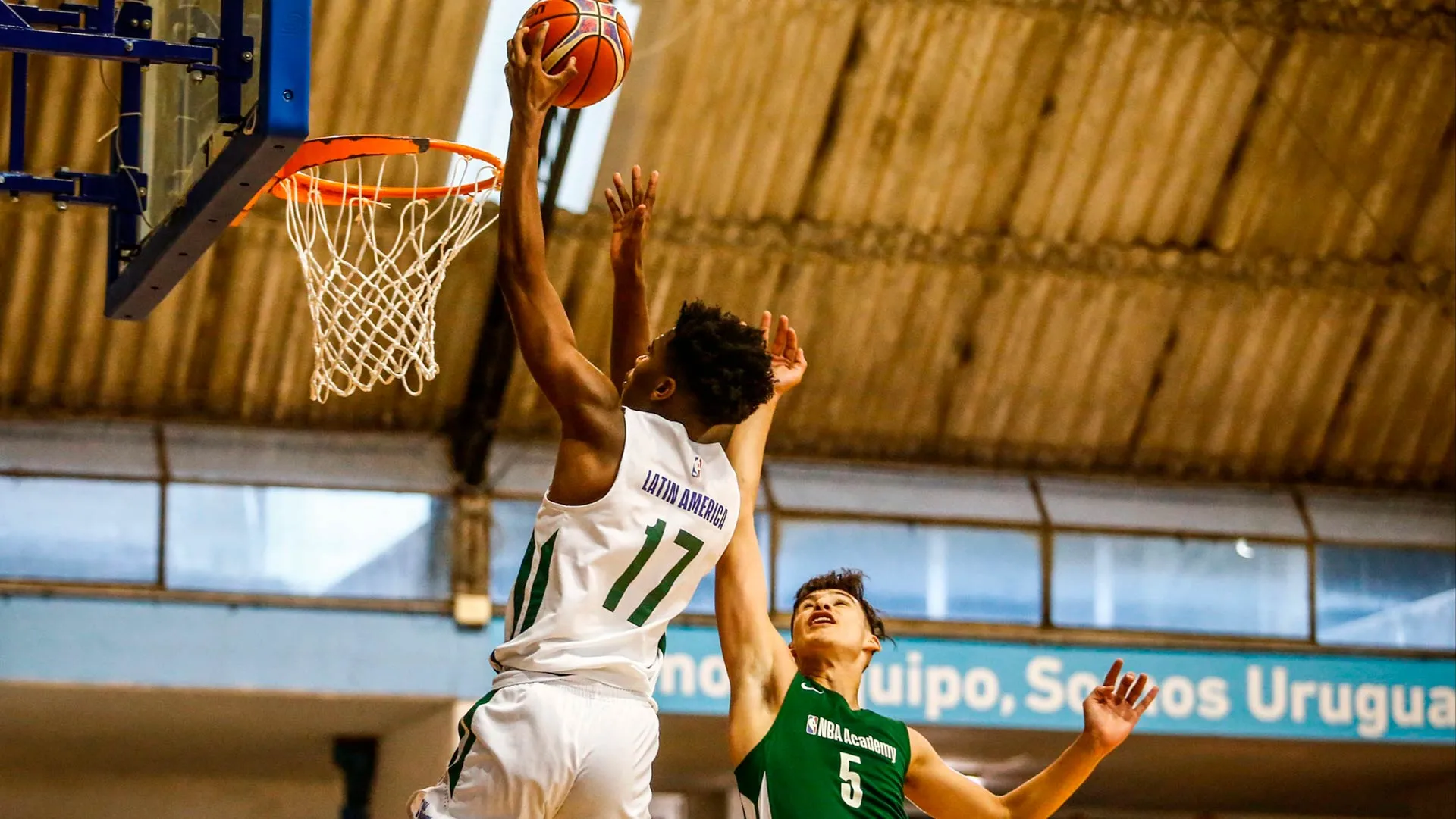 Pedro Rufino jugando para NBA Latin America