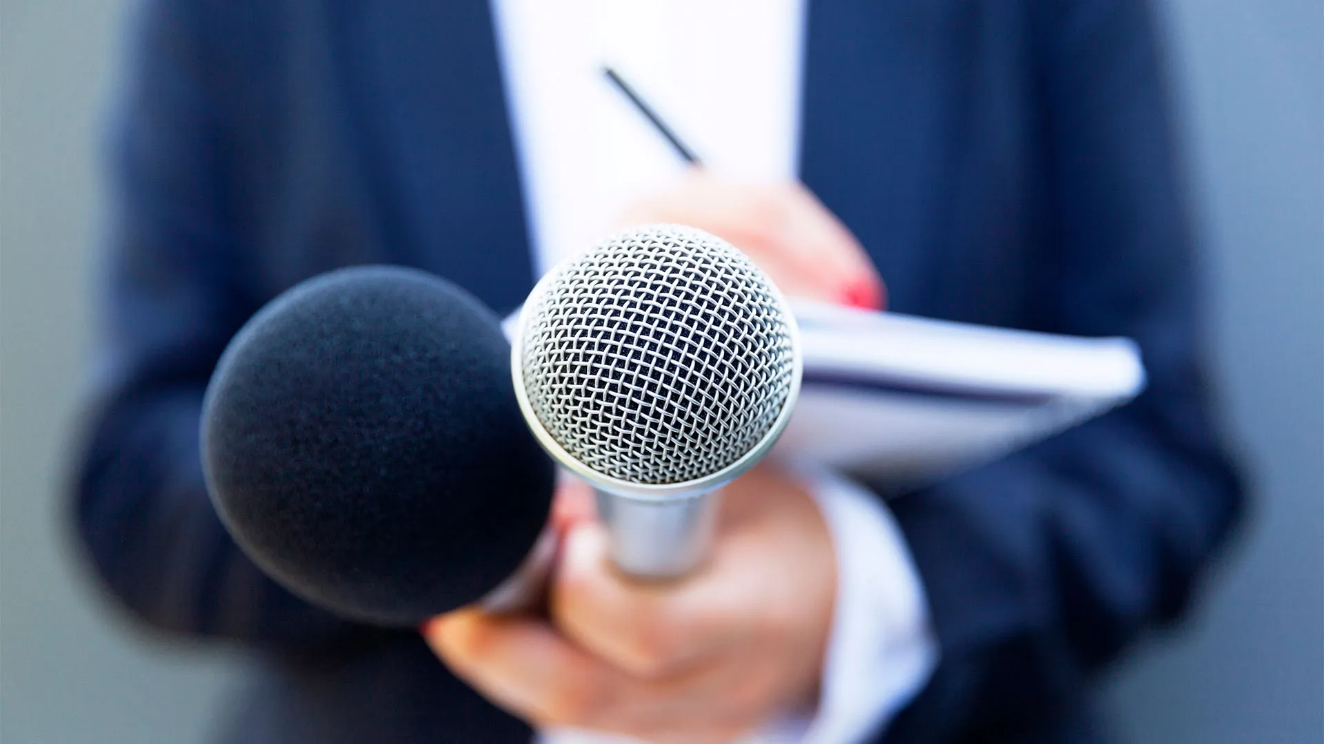 Periodistas de investigación hablan sobre la revolución del periodismo