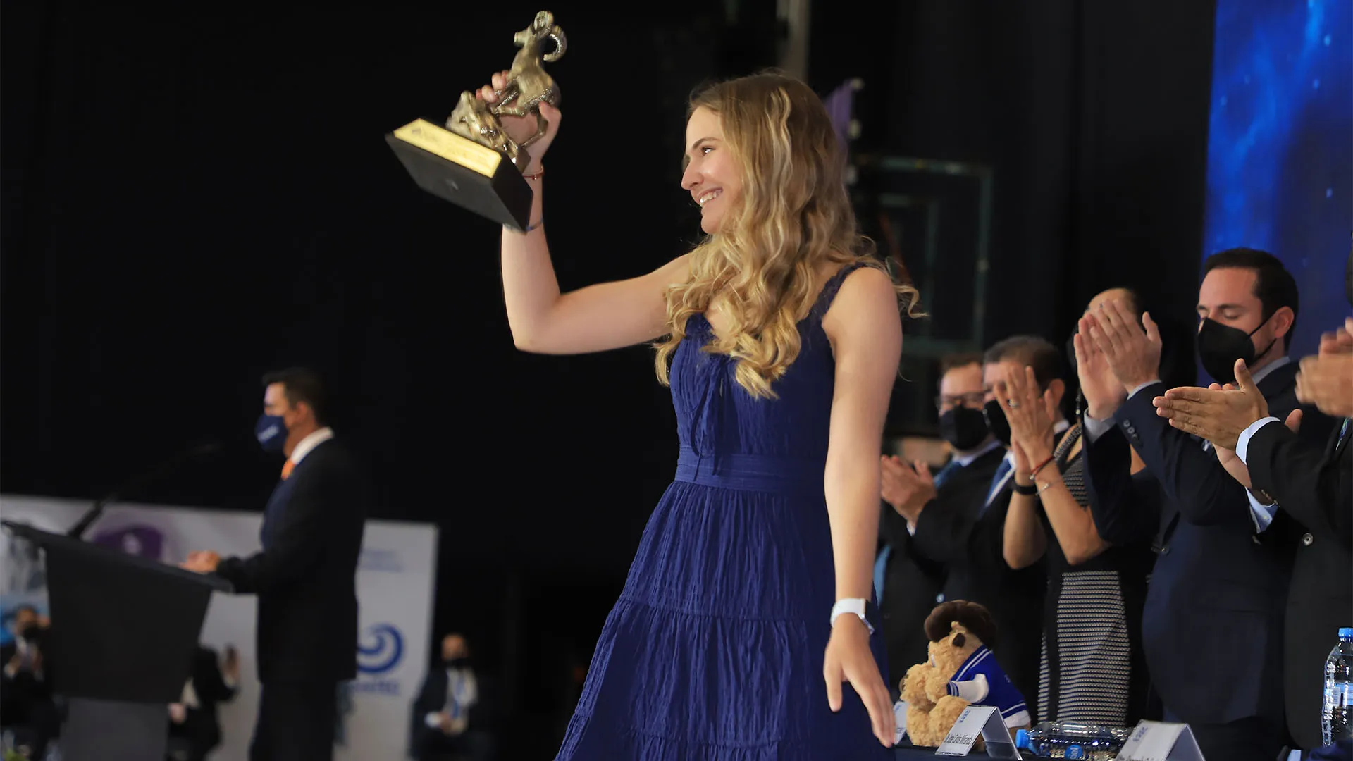 Reconocen a futuros graduados del Tec por su trayectoria y compromiso