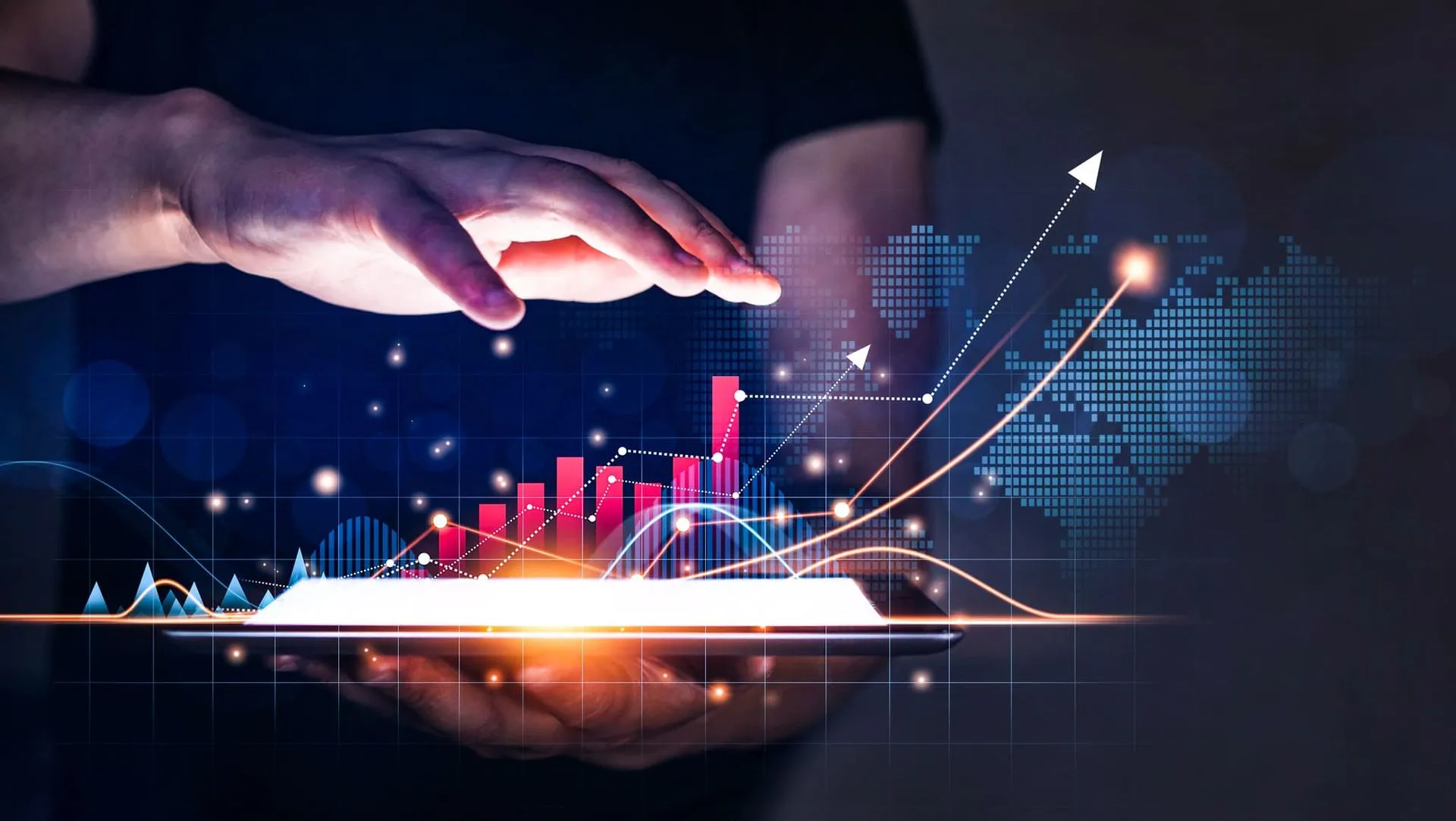 El cofundador de LinkedIn, Reid Hoffman, junto con el emprendedor Chris Yeh, hablaron del concepto Blitzscaling, en INCmty 2021