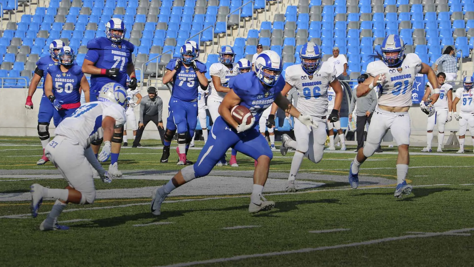 Borregos Monterrey: por otra victoria de local