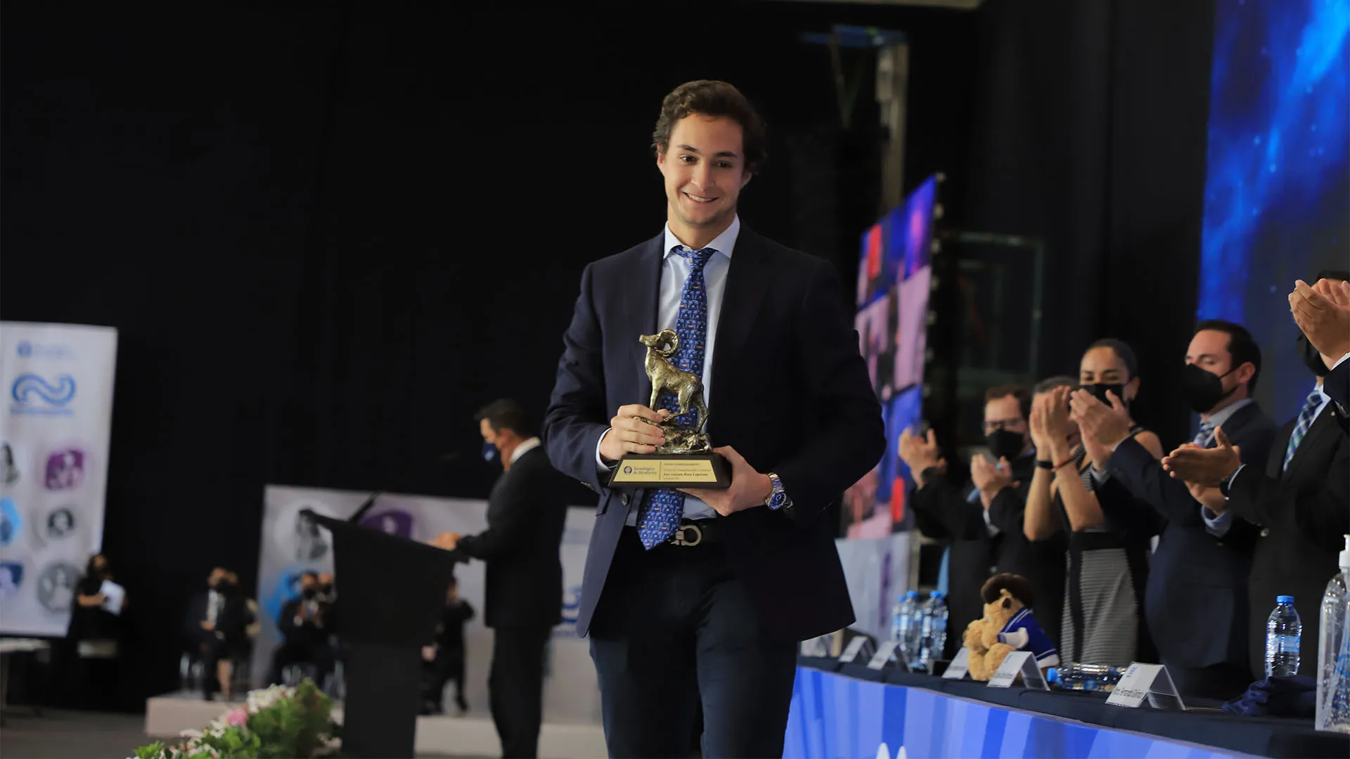 Futuros egresados del Tec son galardonados por sus emprendimientos