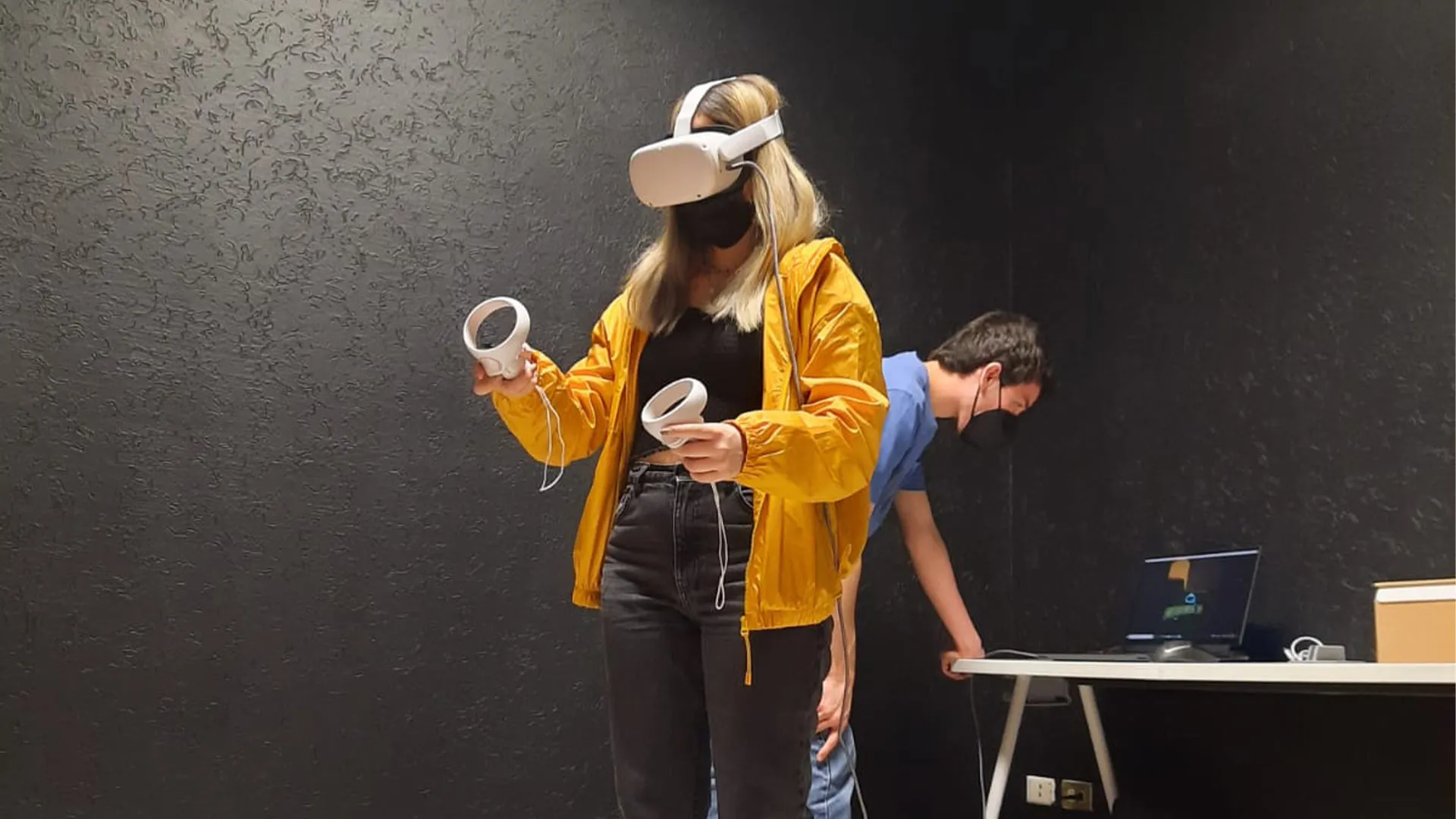 Alumnos mejoran su aprendizaje con la realidad virtual