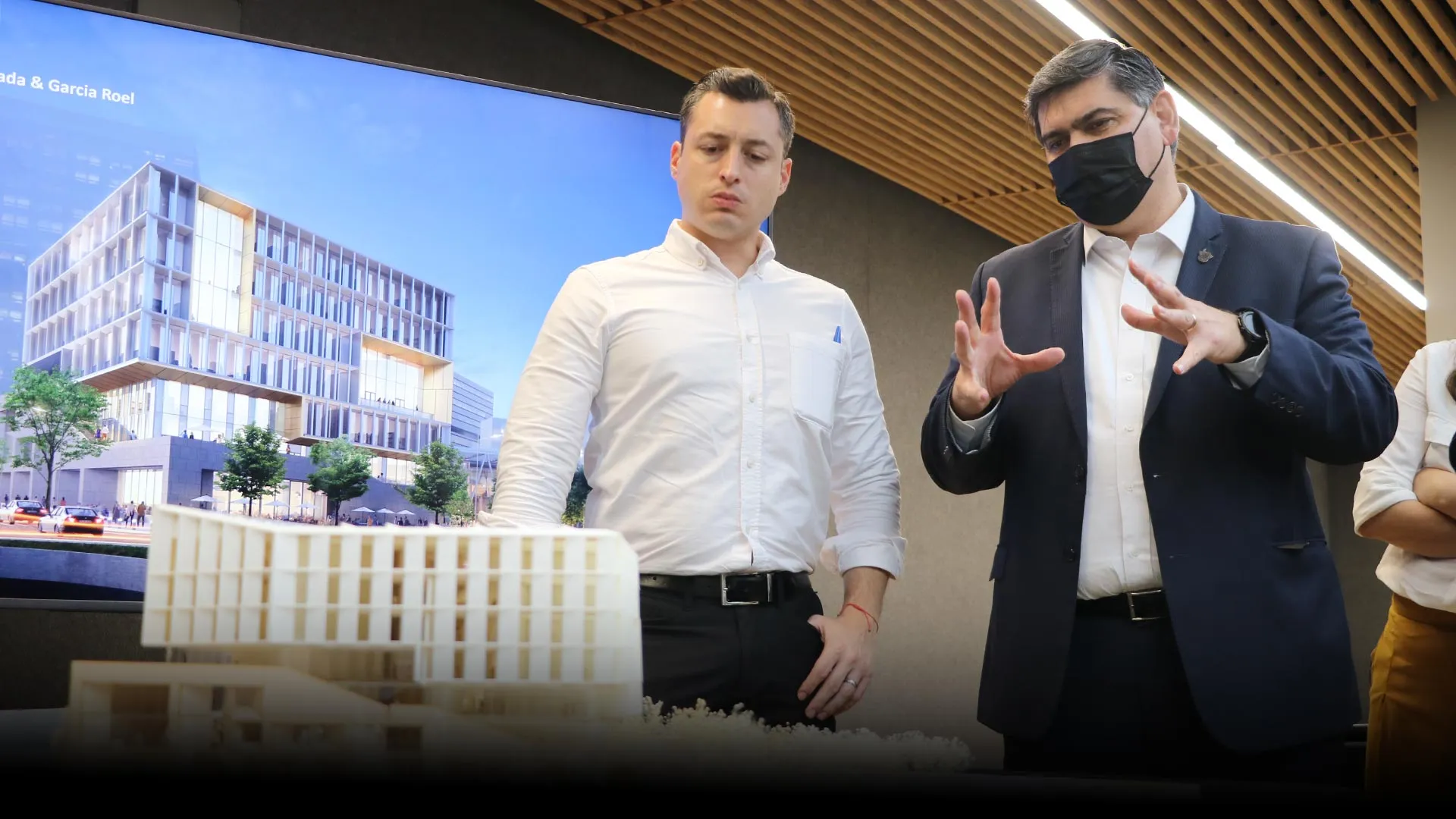 Presentan avances e iniciativas de DistritoTec a alcalde de Monterrey 