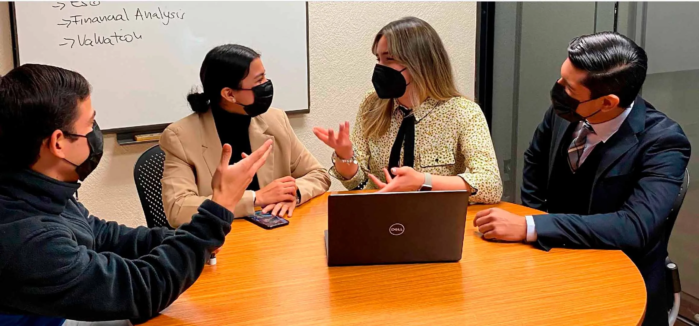 Alumnos Tec representarán a México en competencia bursátil.