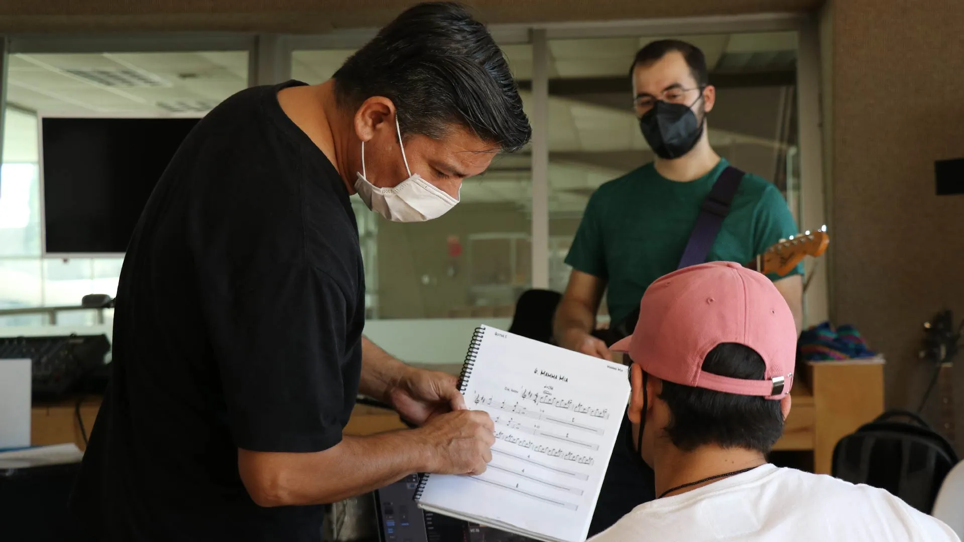 Guillermo Martínez Iracheta, profesor de música en campus Laguna