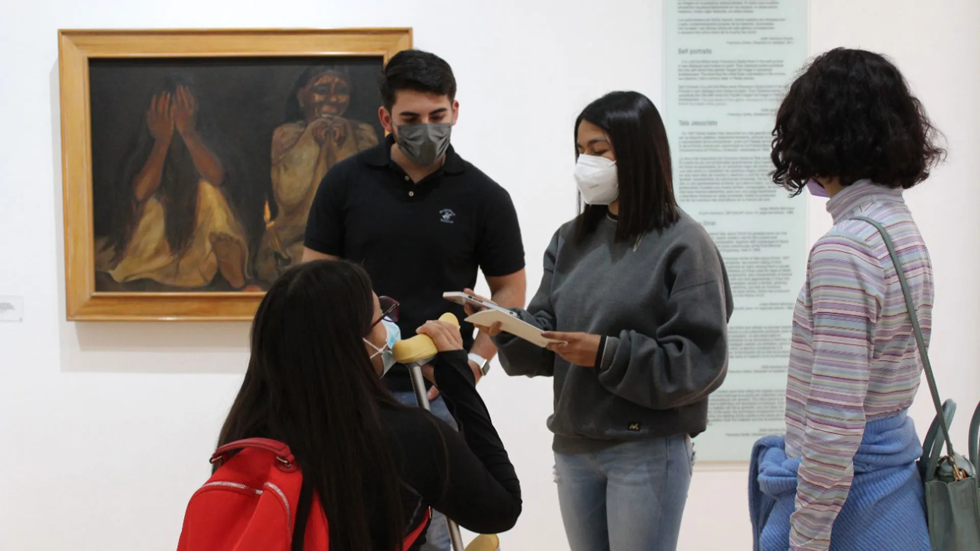 peer-mentor-explicando-a-otras-personas-campus-zacatecas