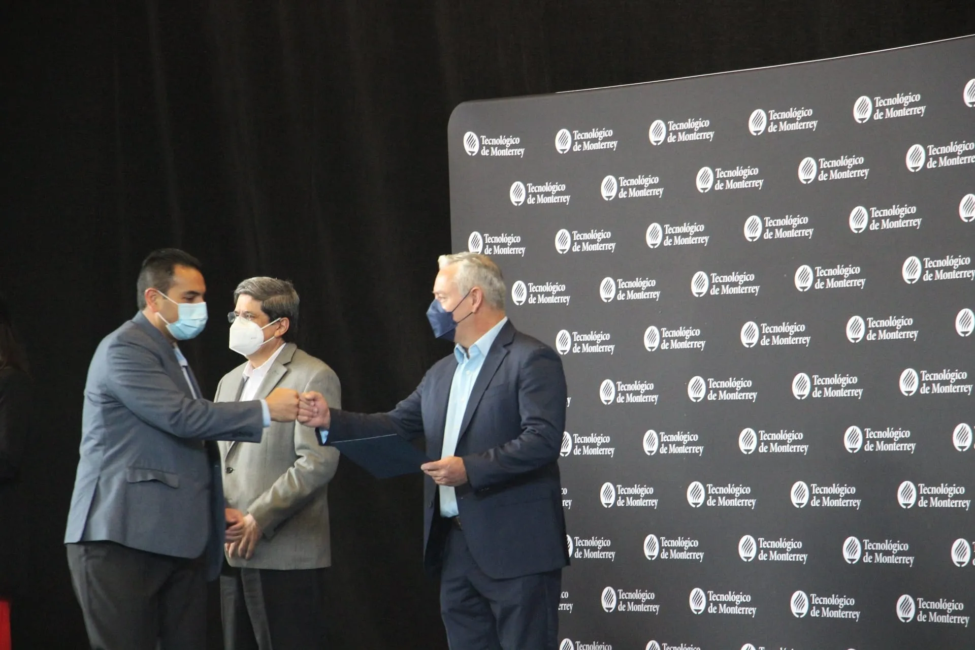 Dan bienvenida al semestre a profesores del campus Monterrey